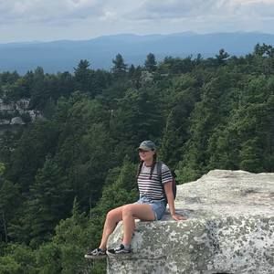 Meet your Posher, Megan